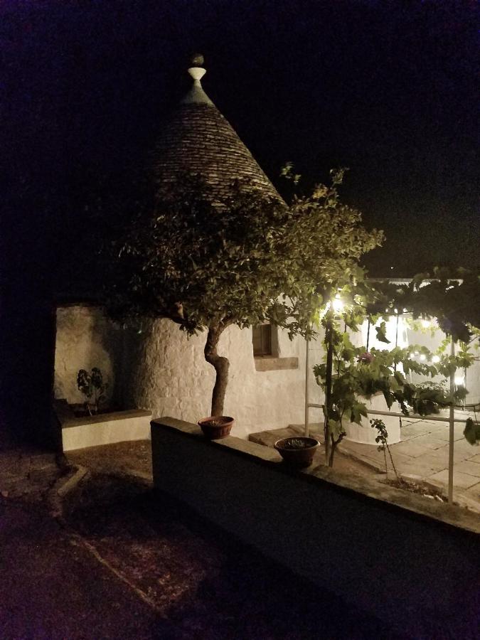 Antico Trullo Immerso Nella Campagna Alberobello Exteriér fotografie